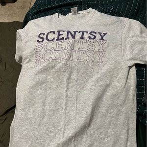 Scentsy shirt medium